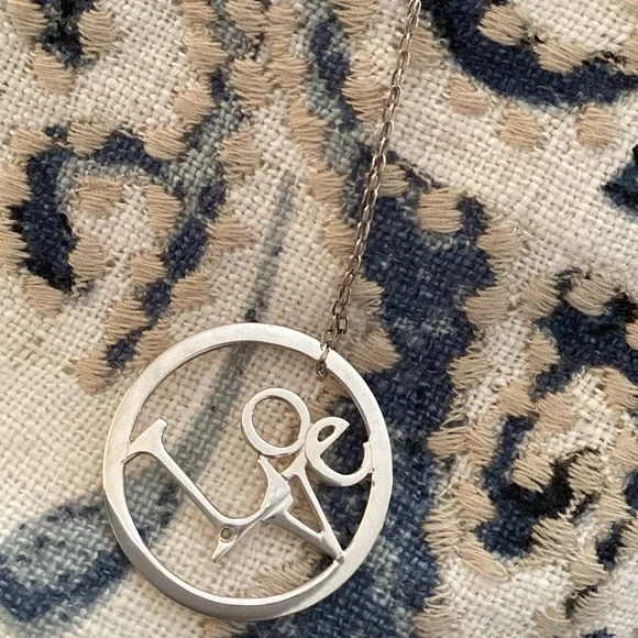 925 LOVE Necklace - Picture 1 of 6